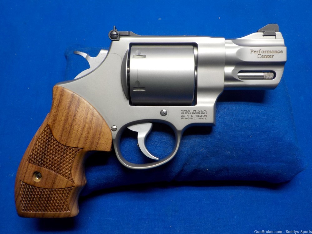 Smith & Wesson 629 Performance Center 44 magnum 2.625" Barrel 170135-img-1