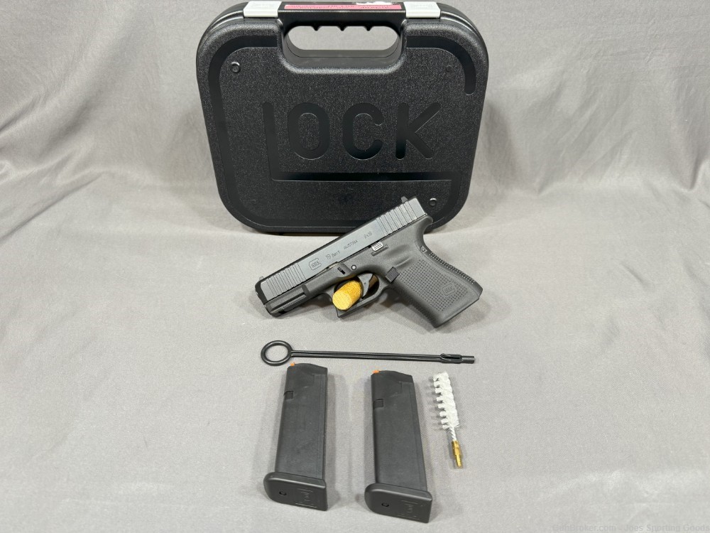 Glock 19 Gen5 - 9mm Semi Auto Pistol & Factory Case, Cleaning Tools, 2 Mags-img-0