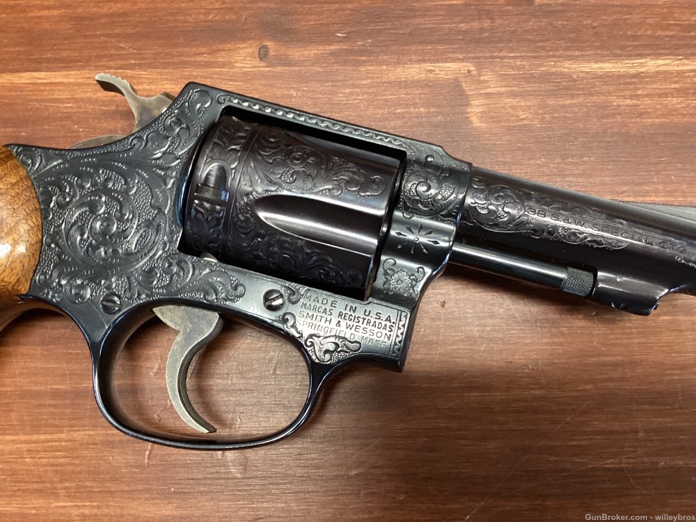 1976 Custom Engraved Smith and Wesson 36 .38 Spl 3” w/ Box Matching Grips-img-5