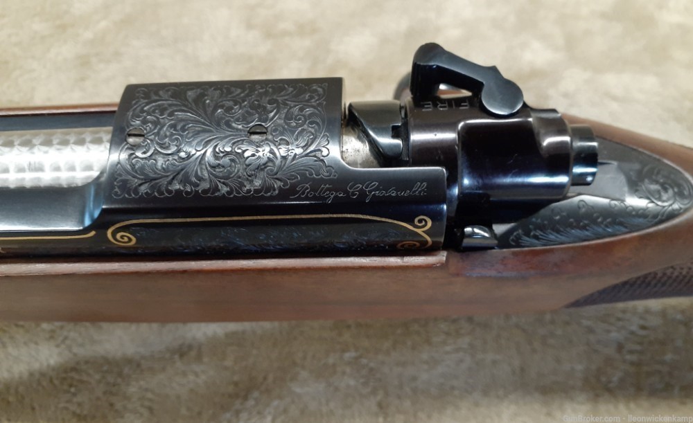Winchester 70 ULTRA GRADE - ONE OF 1,000 - Hand Engraved -img-14