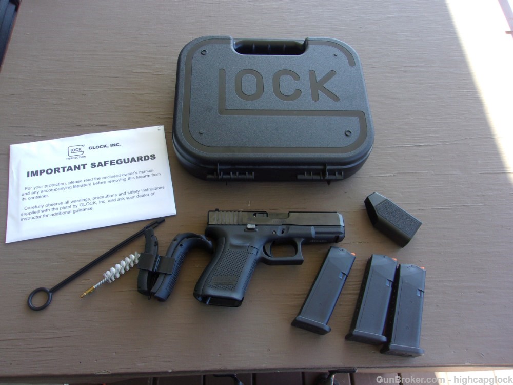 Glock 19 Gen 5 9mm 4" Semi Auto Pistol 99%+ In Box G19 w/ 3 Mags $1START-img-20