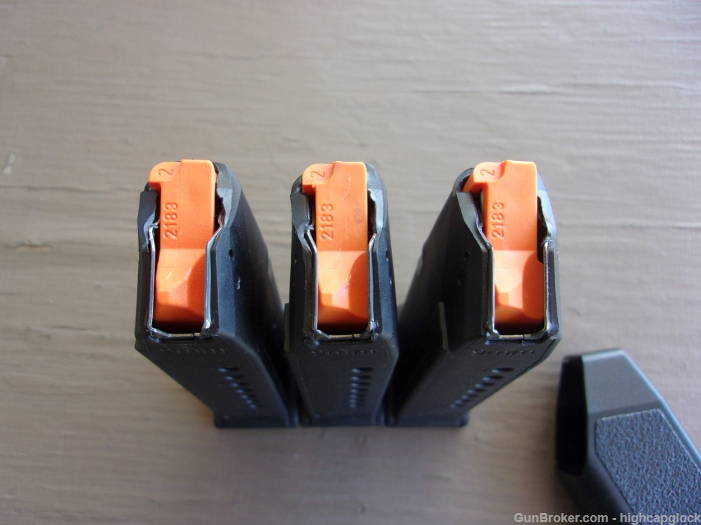 Glock 19 Gen 5 9mm 4" Semi Auto Pistol 99%+ In Box G19 w/ 3 Mags $1START-img-15