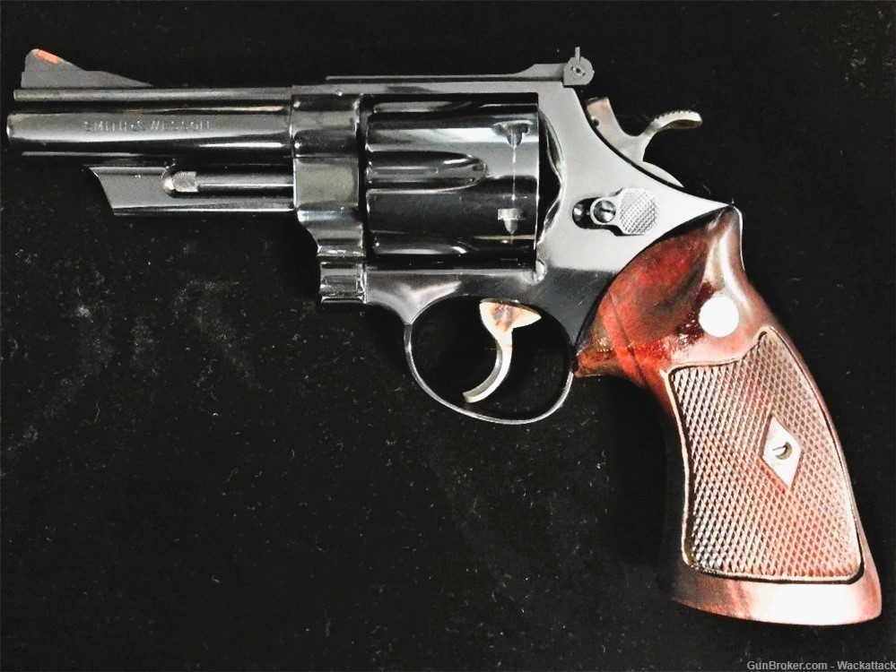 Smith and Wesson .44 Magnum Model 29 (4 Screw) *Excellent-img-4