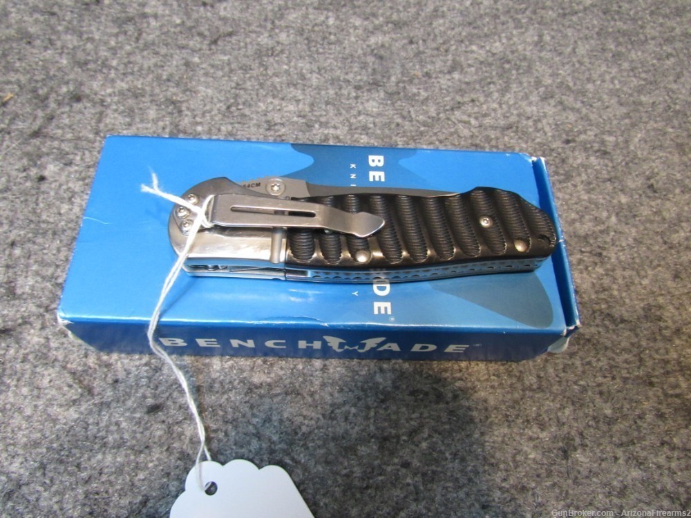 Benchmade Apparition w/ optimizer knife-img-0
