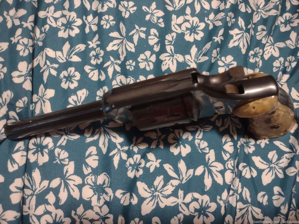 H&R 929 .22LR Revolver 4" 9 Round Cylinder 1956 (S)-img-2