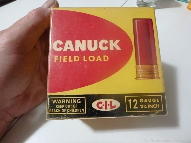 FULL 12 GA CIL CANUCK RED SHELL BOX NO 7-1/2-img-0