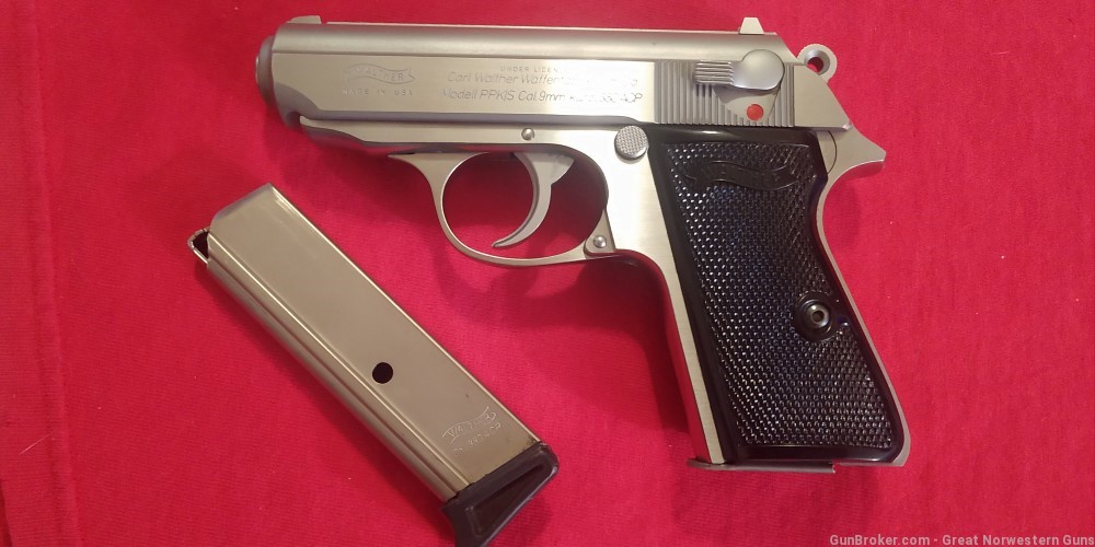 Like new stainless Walther PPK/s .380 in ORIGINAL box with the accessories -img-2