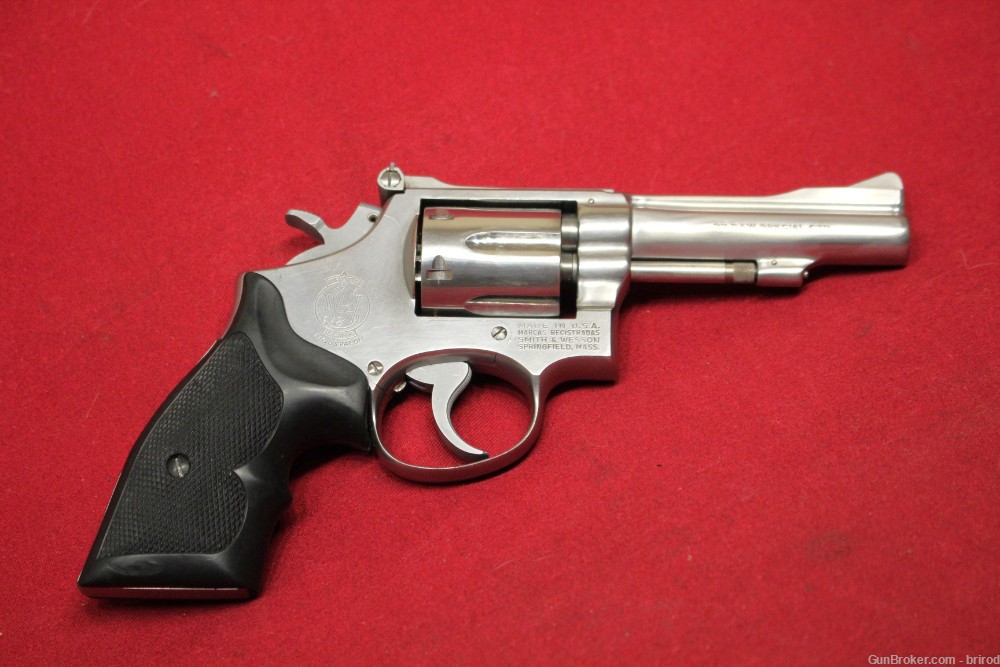 Smith and Wesson Model 67 .38spl 4" Stainless Revolver - 1st Year - 1972-img-4