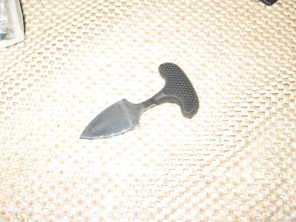 Vintage Made in Japan Cold Steel Urban Pal New Old Stock-img-4