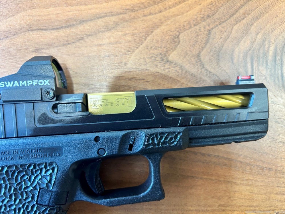 Custom Glock 17 with optic-img-1