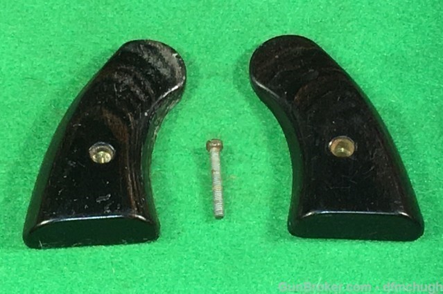 Small Single Action Revolver Grips-img-1