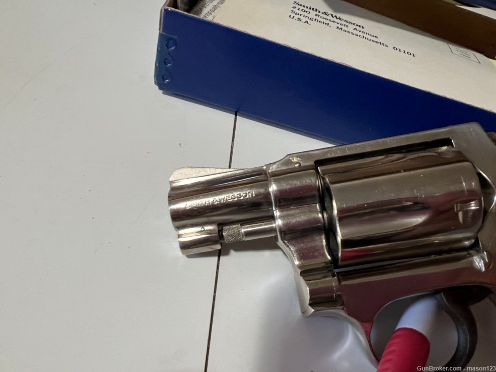 38 SPL. 2 " NICKEL SMITH AND WESSON MODEL 36 NICKEL IN BOX-img-9