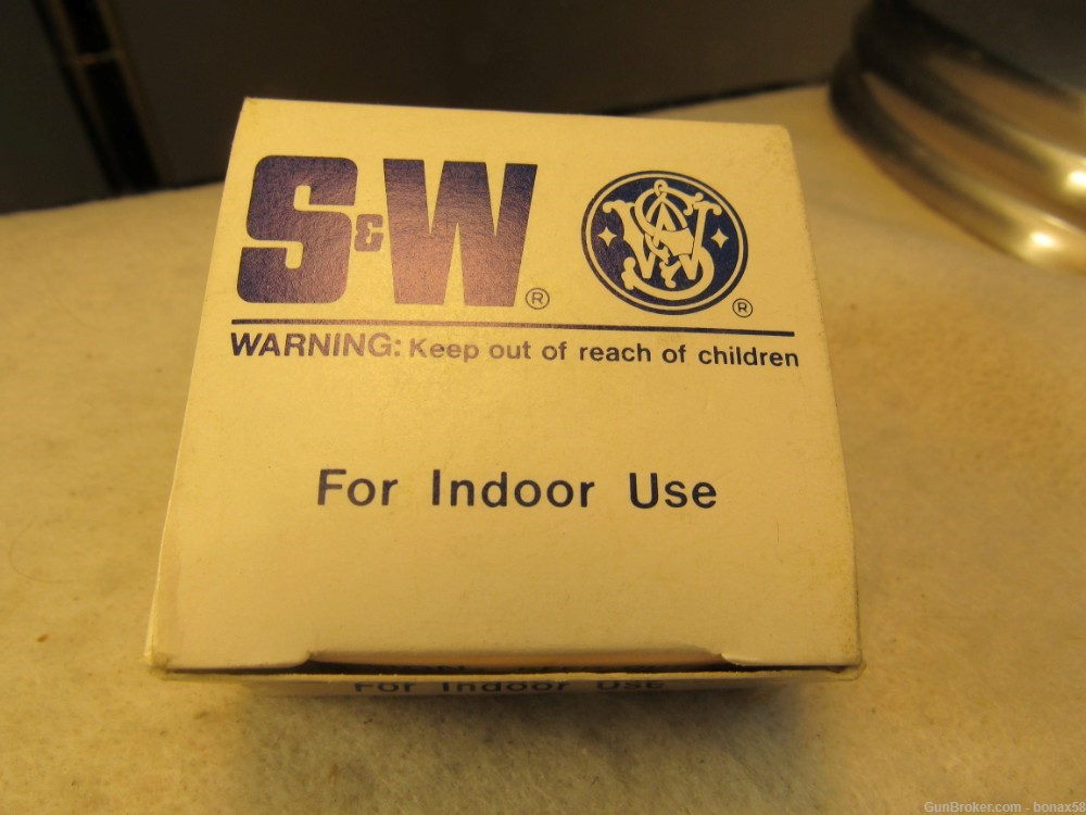 S  &  W 22 SHORT BLANKS FOR INDOOR US VINTAGE 1960'S NR-img-0