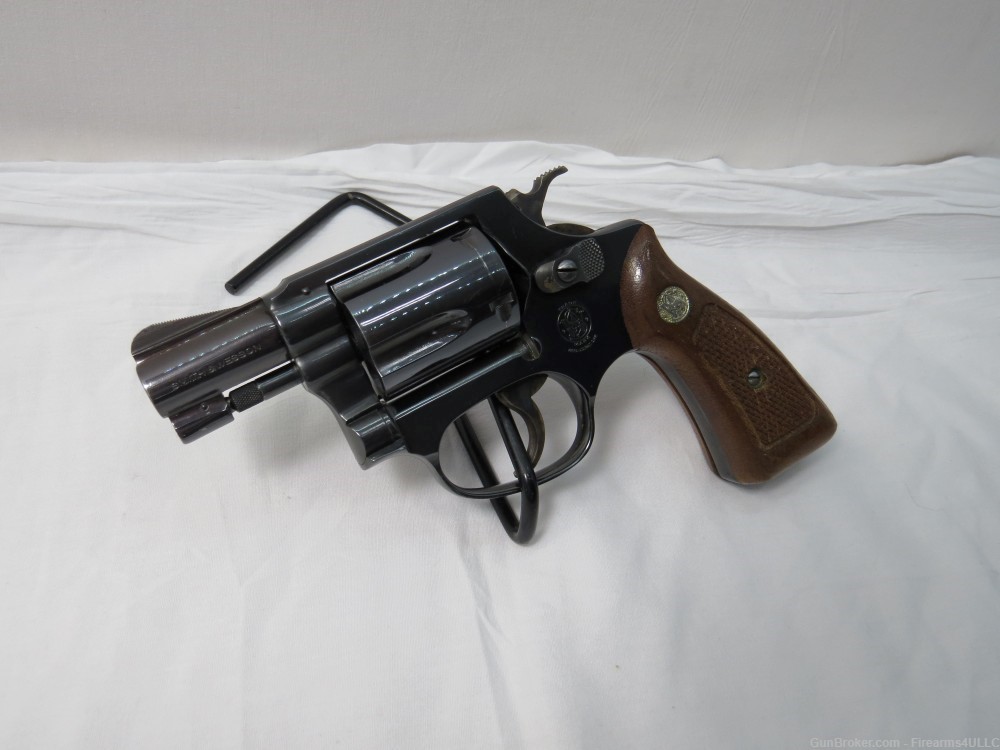 Smith & Wesson Model 36, .38 Special - NO DASH, 2" BL *NO RESERVE*-img-3