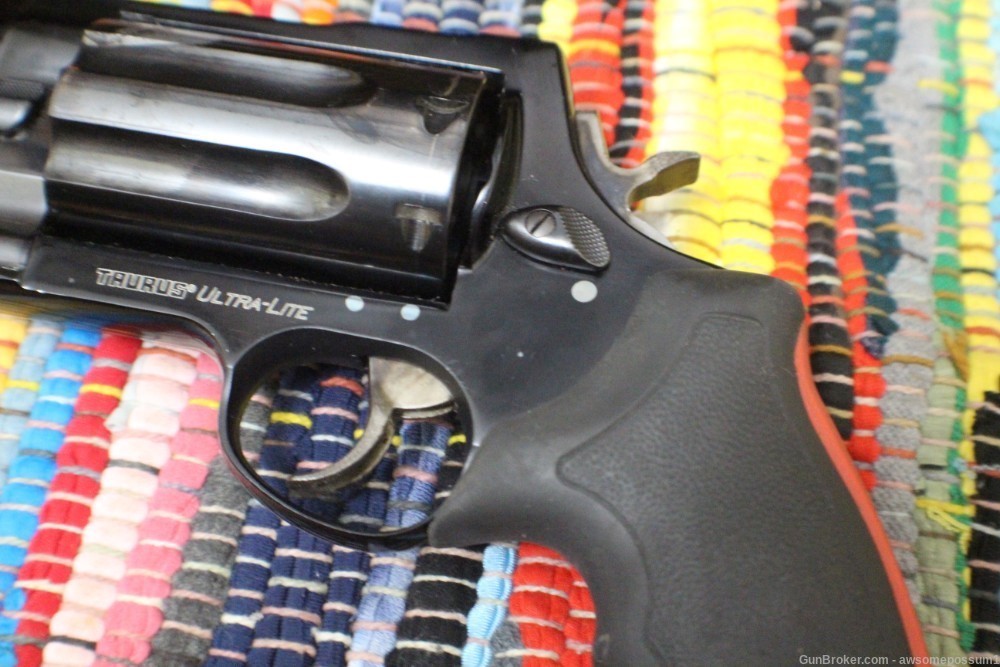 Taurus 513 Ultralite Raging Judge 3" 45LC/410GA 7 shot revolver-img-5