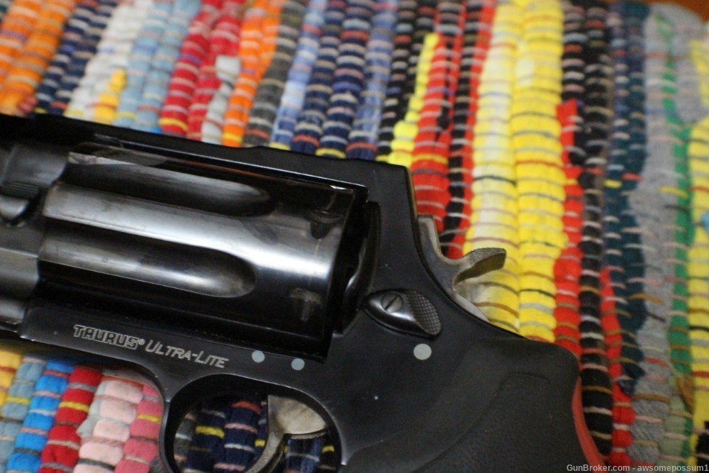 Taurus 513 Ultralite Raging Judge 3" 45LC/410GA 7 shot revolver-img-8