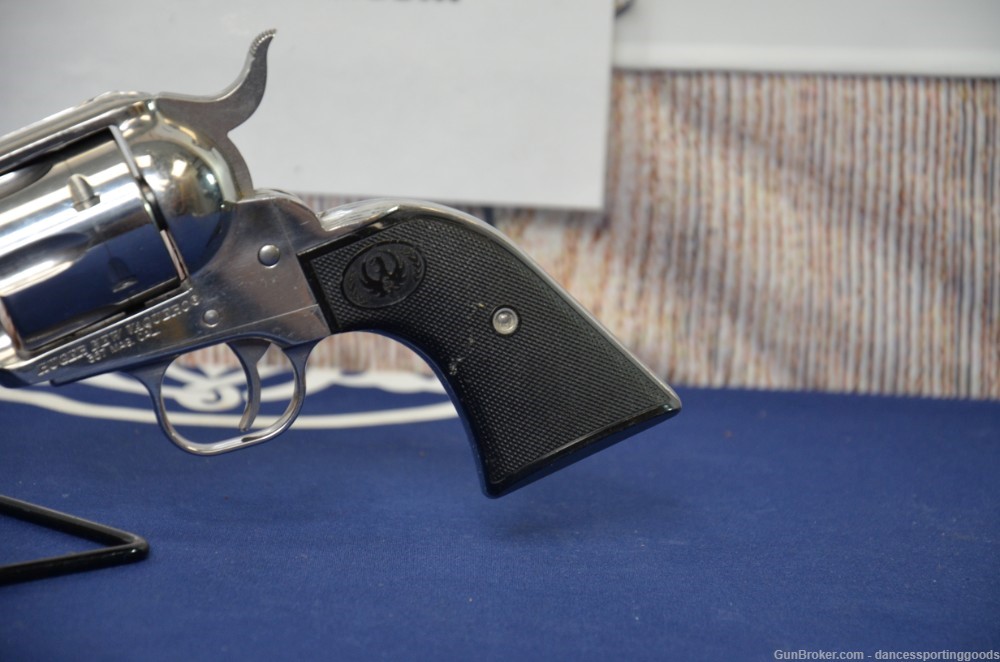 Ruger New Vaquero 357 Magnum 4.5" BBL 6 Shot - FAST SHIP-img-1