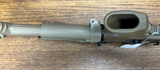 SCAR 17S, 7.62x51, Near New, No Box, 4 FN mags-img-7