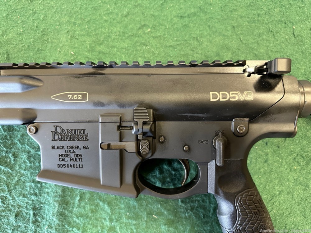 Daniel Defense DD5 V3 - .308 Win, 16 inch barrel, LIKE NEW IN FACTORY CASE-img-2