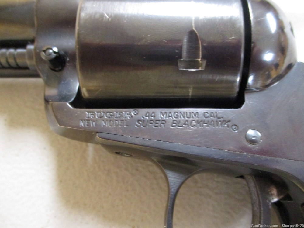 Ruger Super Blackhawk .44 Magnum - 7.5" barrel - Pachmayr Grip-img-10
