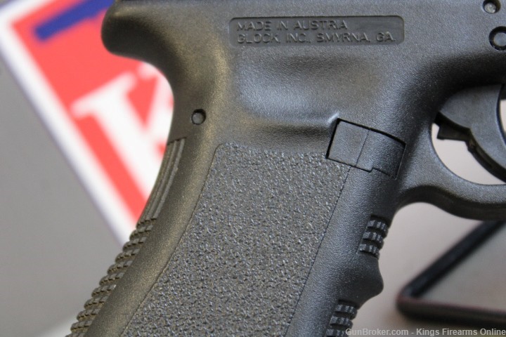 Glock 22 Gen3 .40S&W Item P-22-img-10