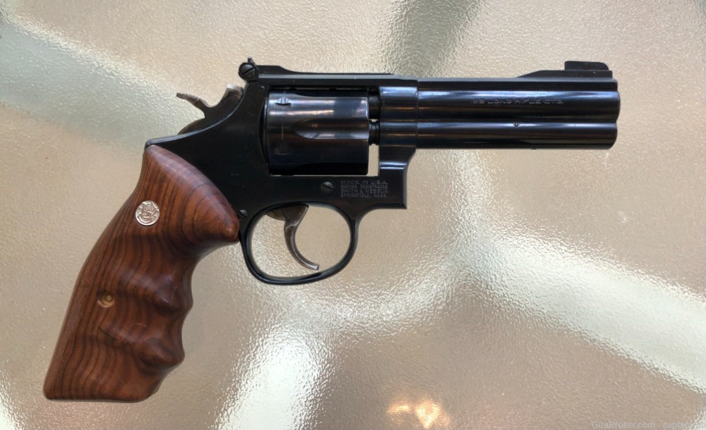 Smith and Wesson Model 17-7-img-0