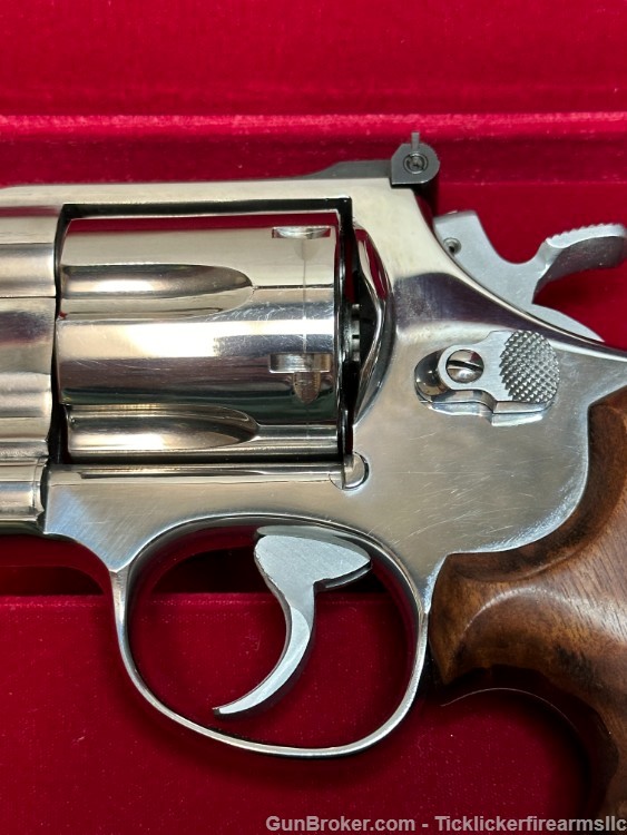 LIMITED EDITION S&W MODEL 629-3 MAGNA CLASSIC REVOLVER, 44 MAG, 1 OF 3000 -img-11