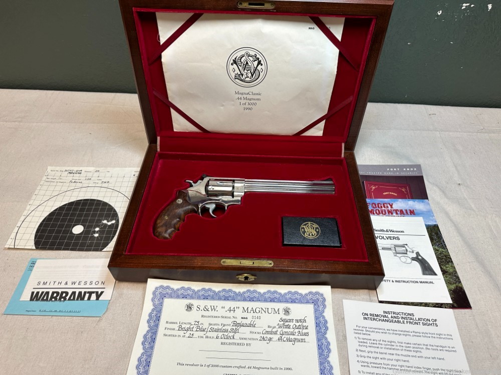 LIMITED EDITION S&W MODEL 629-3 MAGNA CLASSIC REVOLVER, 44 MAG, 1 OF 3000 -img-0