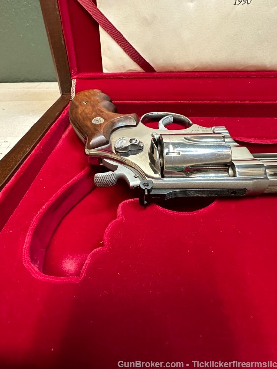 LIMITED EDITION S&W MODEL 629-3 MAGNA CLASSIC REVOLVER, 44 MAG, 1 OF 3000 -img-24