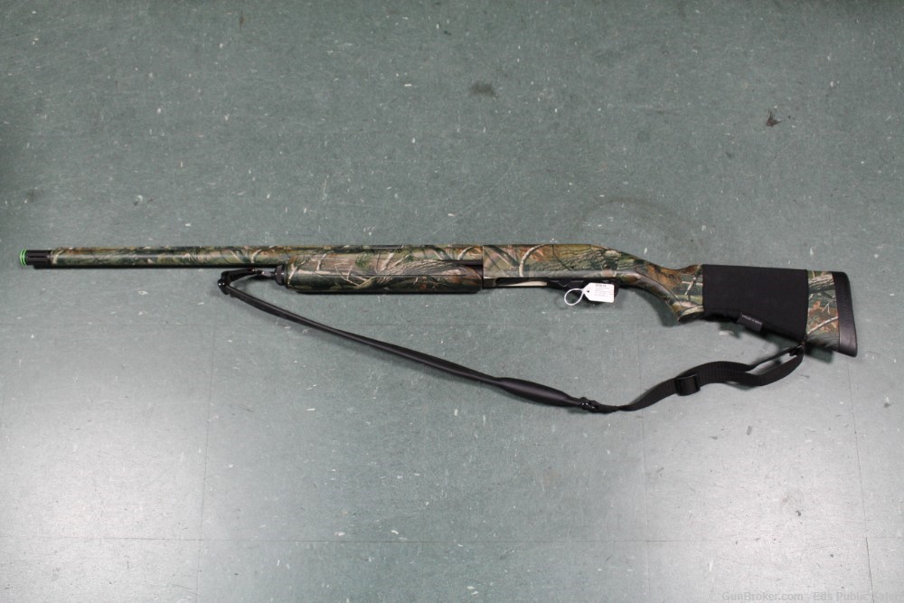 Remington 870 Super Mag 12GA realtree camo pump shotgun -img-0
