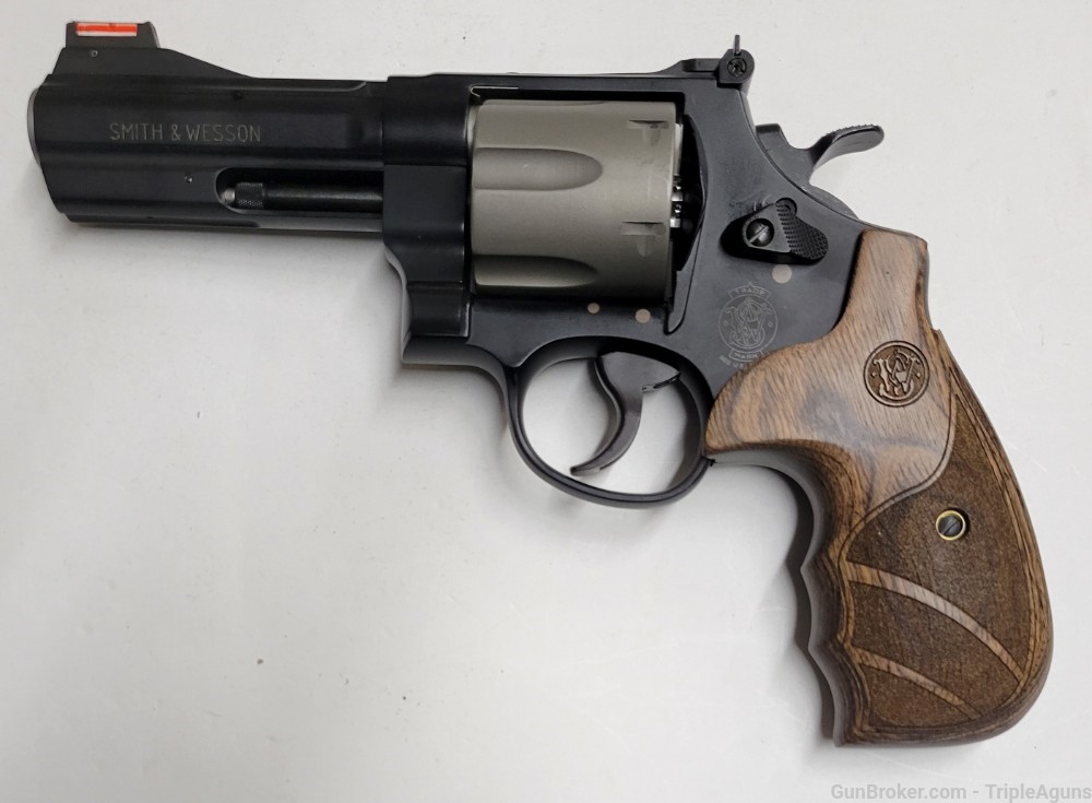 Smith & Wesson 329PD 44 magnum 4.13in barrel CA LEGAL 163414-img-0