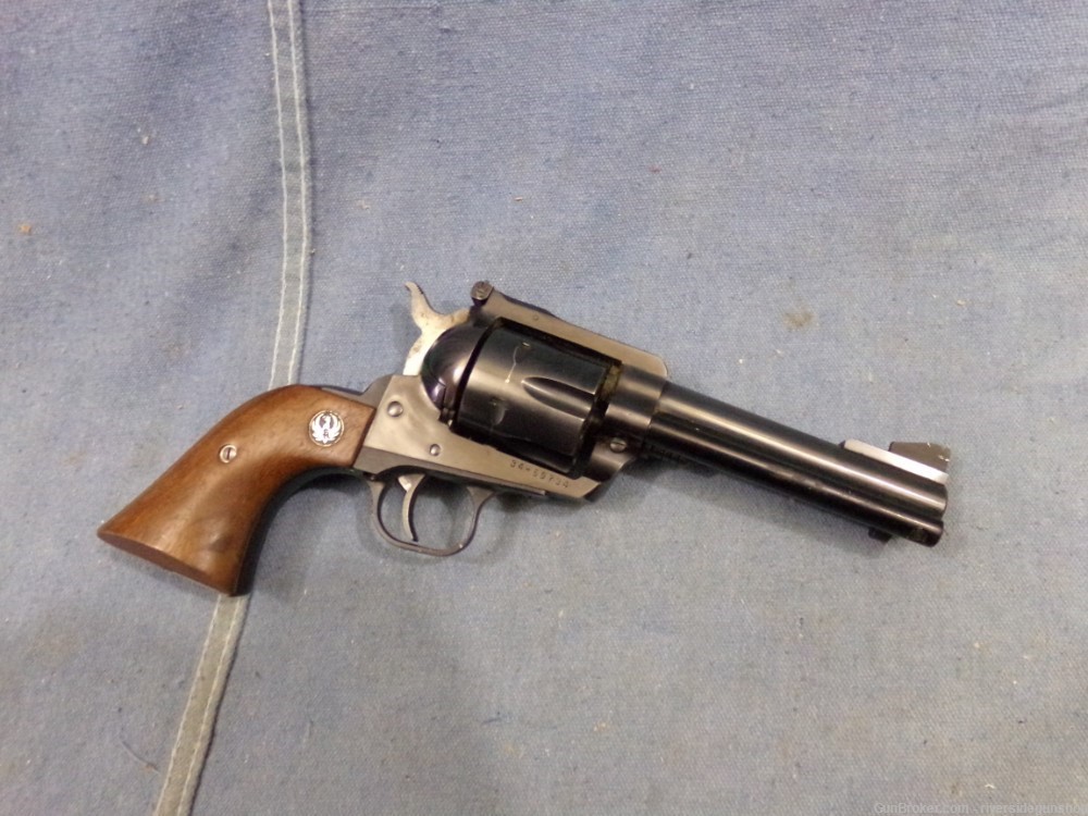 Ruger NM Blackhawk, 4-5/8 inch barrel, 357 revolver-img-1