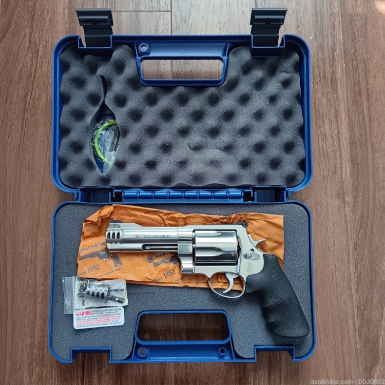 Smith & Wesson 460XVR  5" Stainless Revolver-img-3