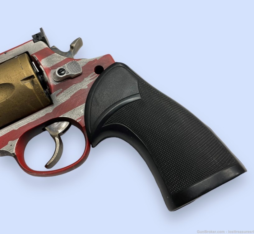 Taurus Raging Bull 454 Casull Revolver w/ Beautiful Paint Job!-img-11
