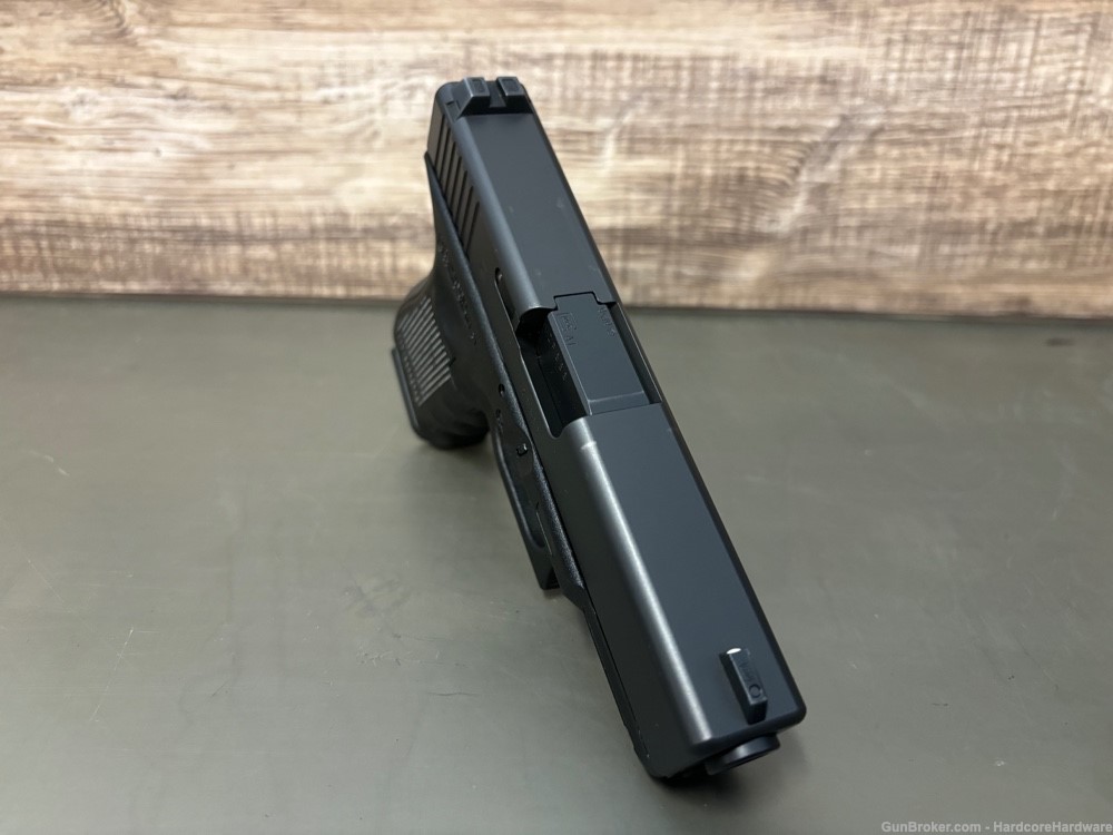 Glock 19 (Gen 4) PD dept/agency trade-in... great condition!-img-3