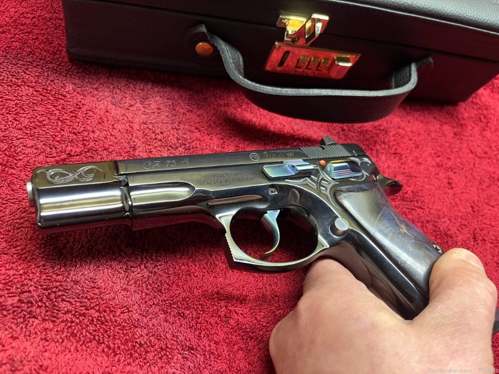 CZ 75b 40th Anniversary - NEW OLD STOCK - 100% PERFECT - 75-img-11