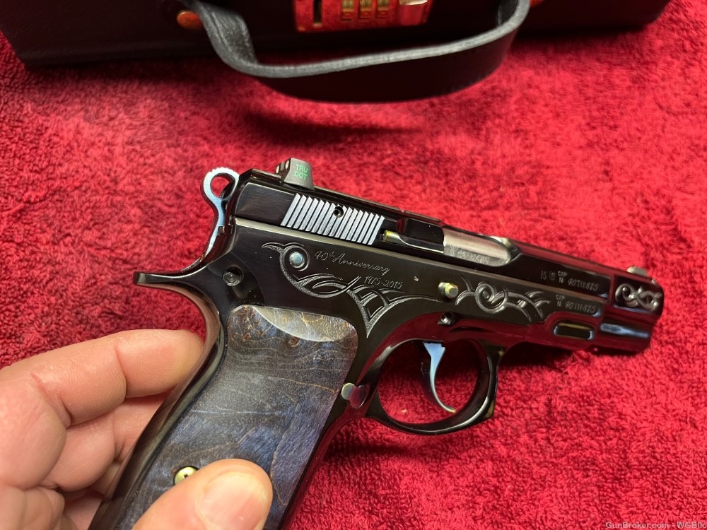CZ 75b 40th Anniversary - NEW OLD STOCK - 100% PERFECT - 75-img-22