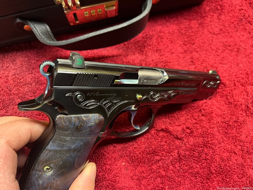 CZ 75b 40th Anniversary - NEW OLD STOCK - 100% PERFECT - 75-img-19