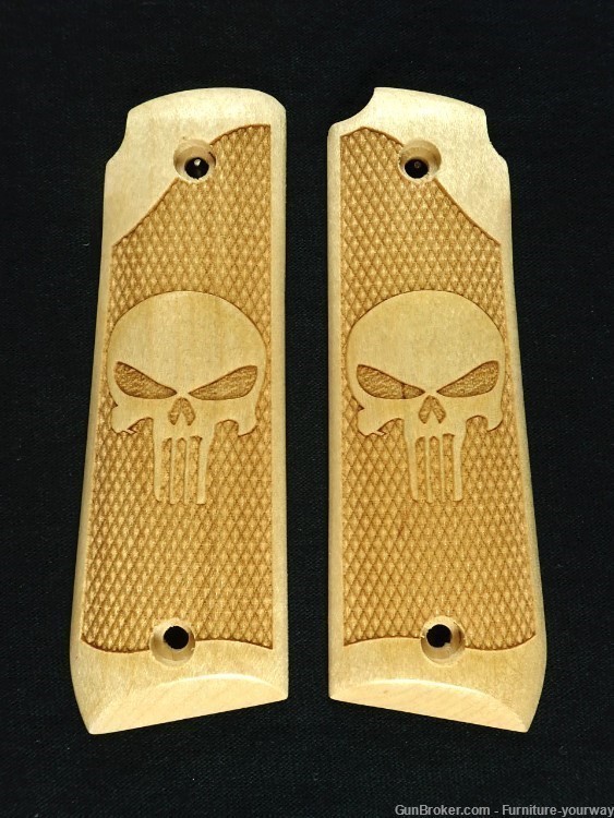 -Maple Punisher #2 Ruger Mark IV 22/45 Grips Checkered Engraved Texturedv-img-1