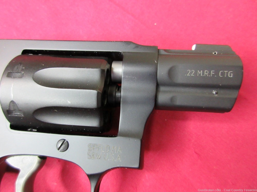 SMITH & WESSON MODEL 351C  22 MAGNUM IN BOX-img-6
