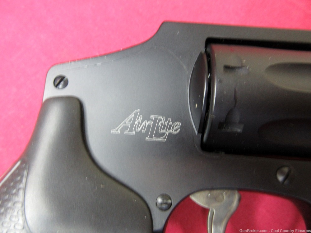 SMITH & WESSON MODEL 351C  22 MAGNUM IN BOX-img-5