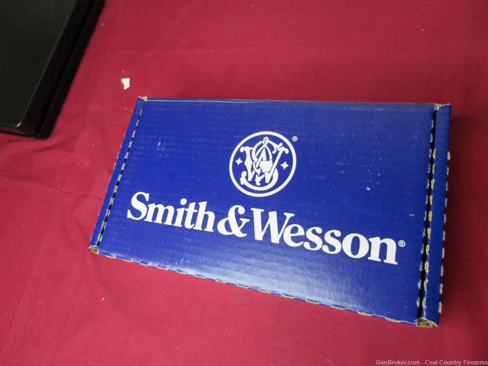 SMITH & WESSON MODEL 351C  22 MAGNUM IN BOX-img-12