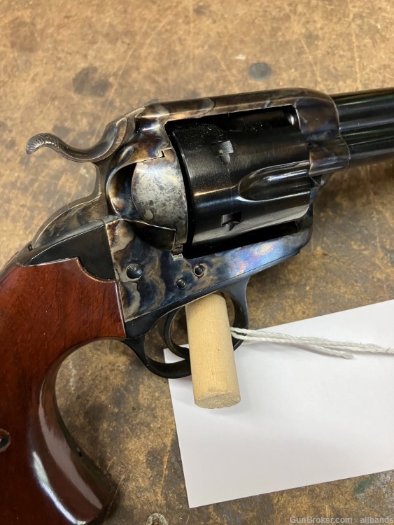 Used Uberti 1873 Bisley 45 Colt 5.5 inch, like new!-img-1