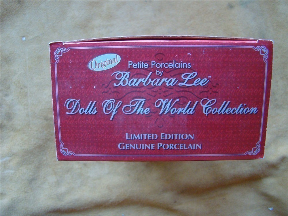 Dolls of the World Collection - Eskimo-img-1