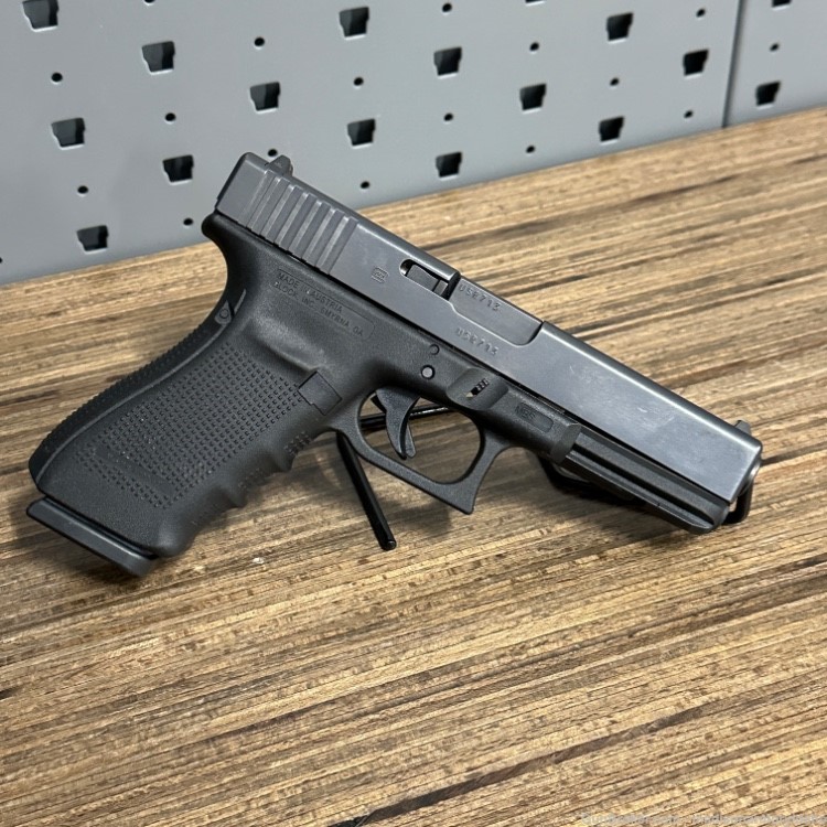 Glock 21 Gen 4 .45 ACP w/ 3 Mags Very Clean! PENNY AUCTION!-img-15