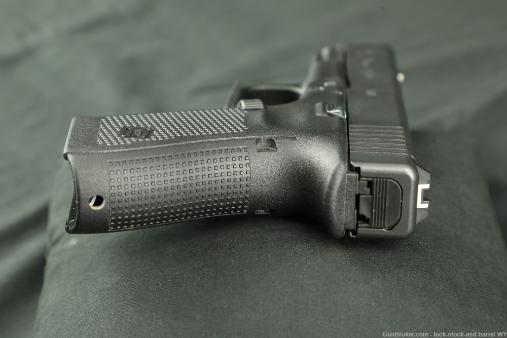 Glock 19 G19 9mm 4” Gen 4 Semi-Auto Pistol w/ Original Case-img-12