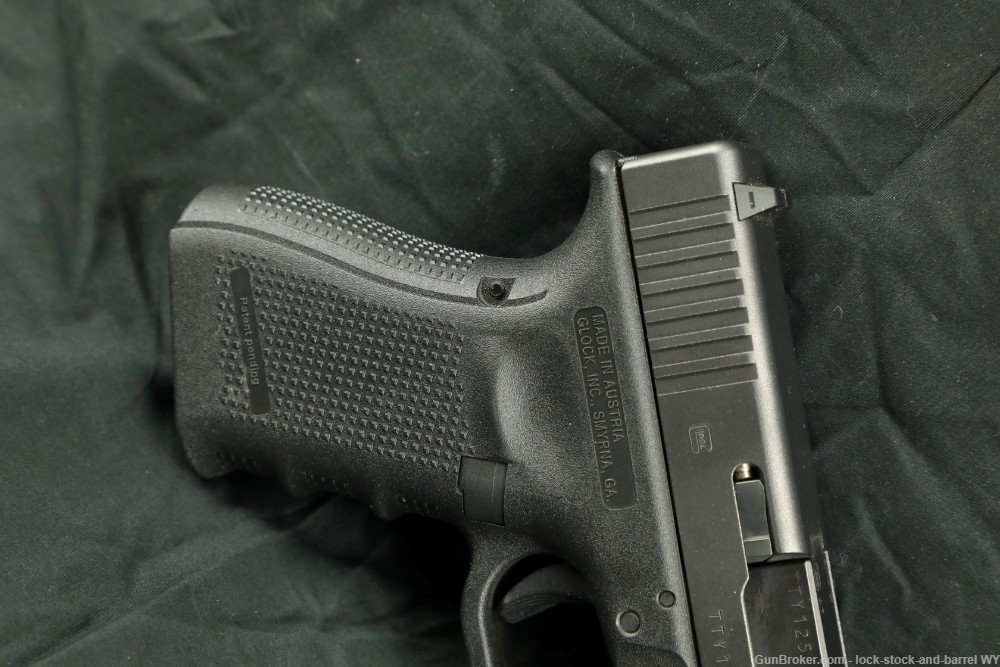 Glock 19 G19 9mm 4” Gen 4 Semi-Auto Pistol w/ Original Case-img-4