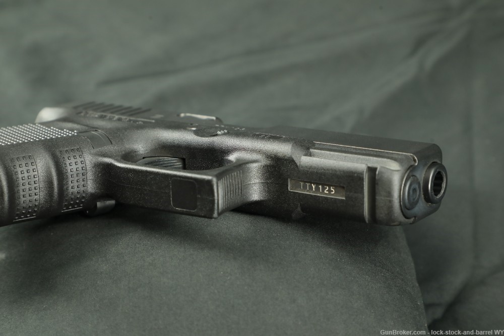 Glock 19 G19 9mm 4” Gen 4 Semi-Auto Pistol w/ Original Case-img-11