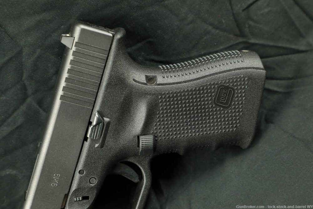 Glock 19 G19 9mm 4” Gen 4 Semi-Auto Pistol w/ Original Case-img-8