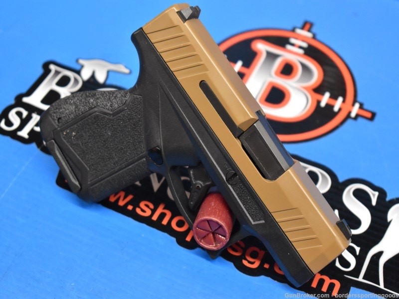 TAURUS GX4 BK TROY COYOTE 9mm 3" 11+1 w/factory case+(2) mags+backstrap+-img-11